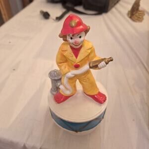 Vtg Goham Ceramic Fireman Fire Fighter Clown Musical Figurine Moving Music Box